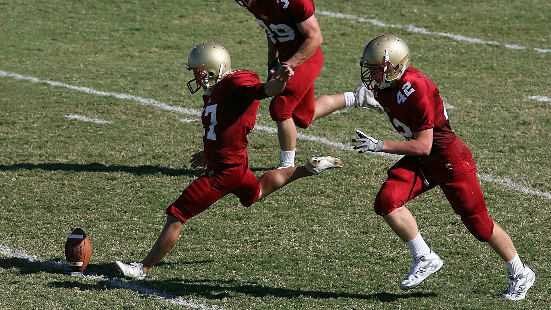 leyu官网-西甲赛季中球员体能衰减及其恢复干预效果研究,西甲球员场均跑动距离