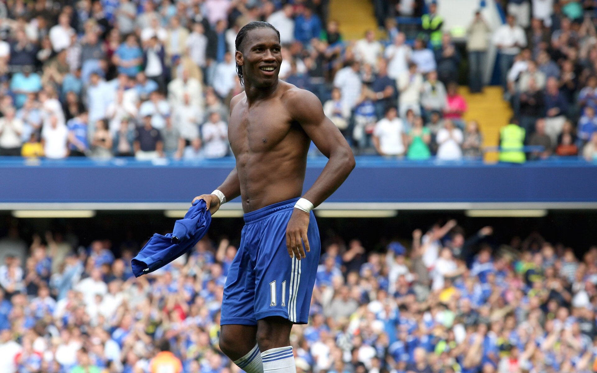 马赛前场配合频繁制造破门良机，赛马赛前怎么训练